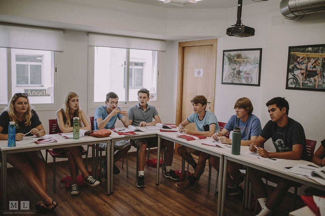 Centro MundoLengua Spanish Immersion Program In Seville