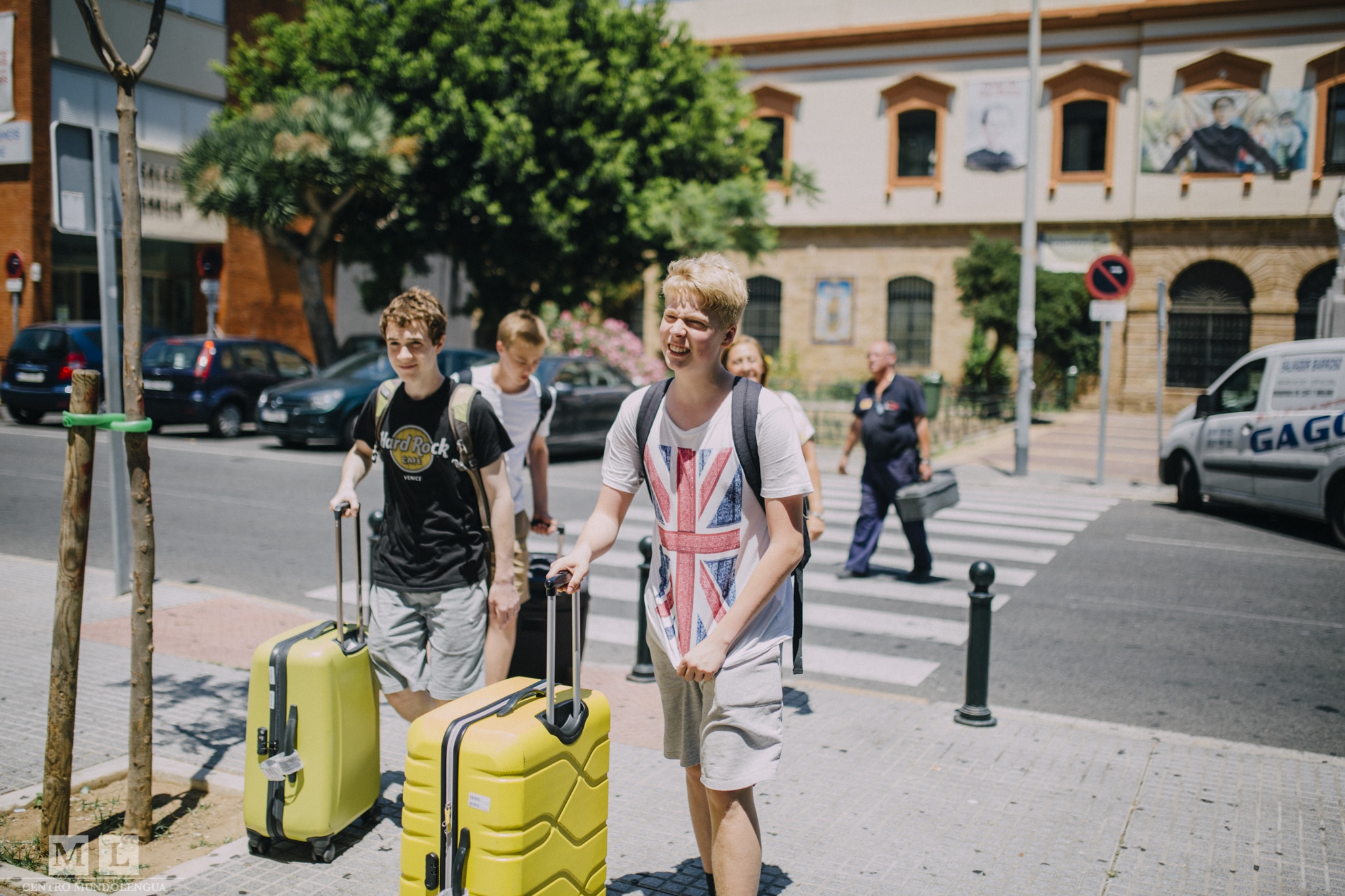 Students arriving to Seville to Study abroad